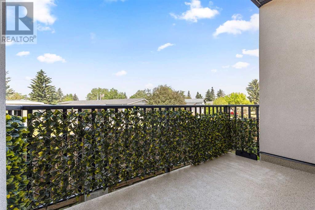 Single Family House for Sale in   Greenbriar Place NW Greenwood/Greenbriar Calgary 
