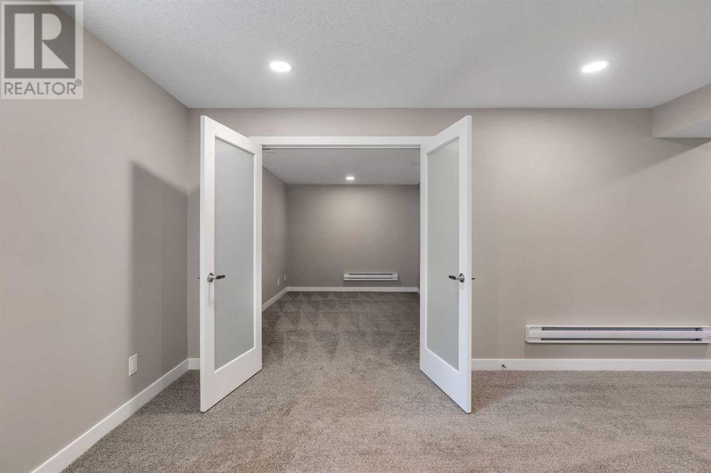 Single Family House for Sale in  Tuscany Way NW Tuscany Calgary 