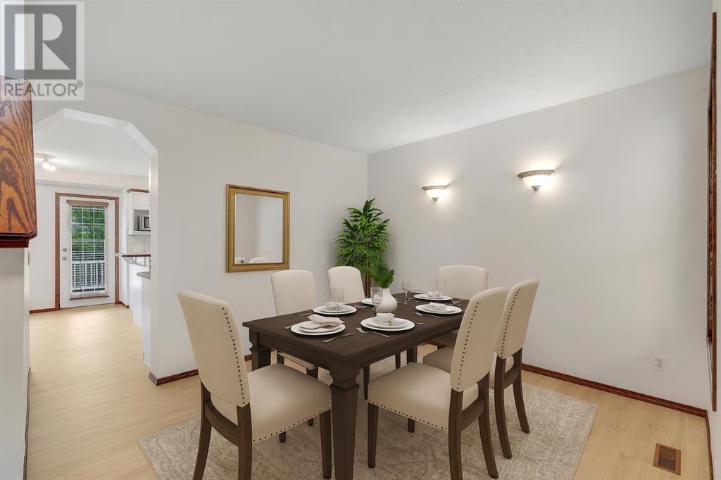 Single Family House for Sale in  Tuscany Way NW Tuscany Calgary 