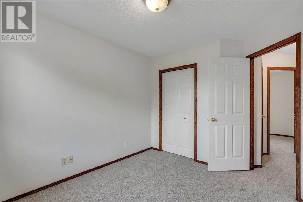 Single Family House for Sale in  Tuscany Way NW Tuscany Calgary 