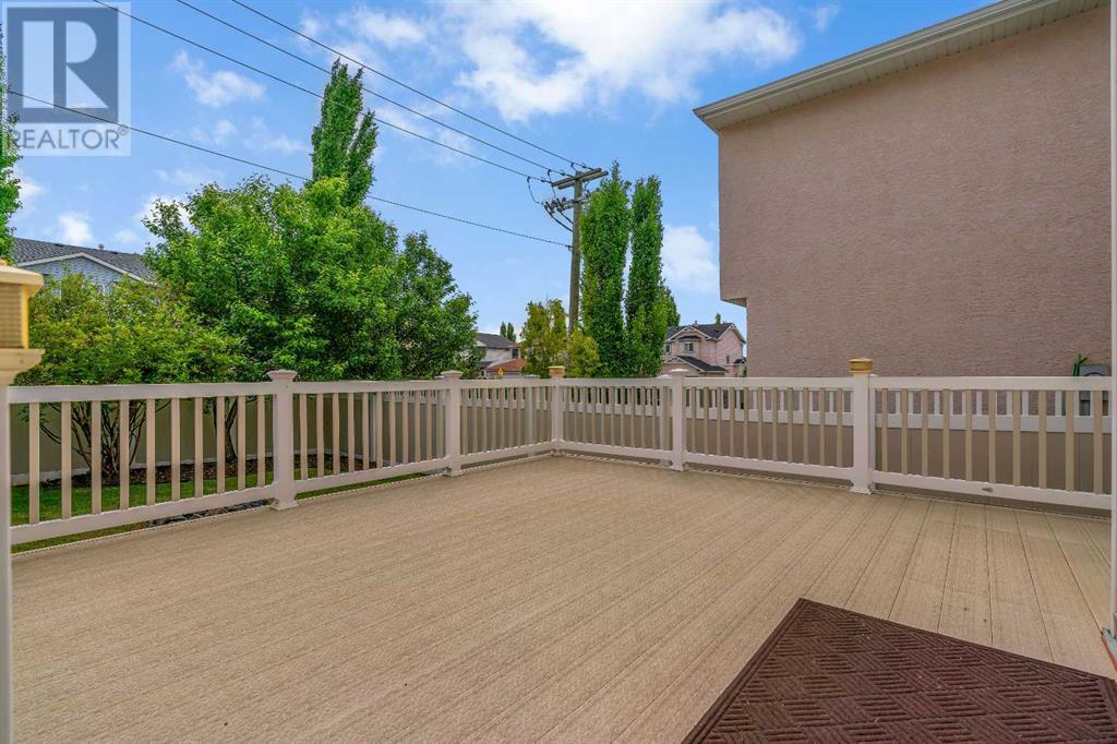 Single Family House for Sale in  Tuscany Way NW Tuscany Calgary 