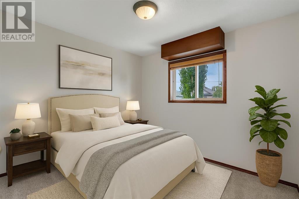 Single Family House for Sale in  Tuscany Way NW Tuscany Calgary 