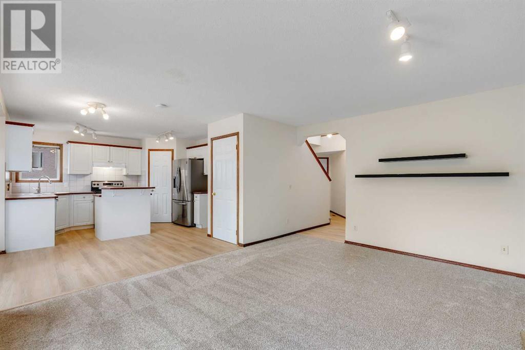 Single Family House for Sale in  Tuscany Way NW Tuscany Calgary 