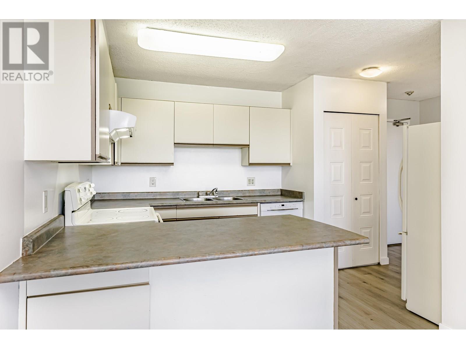 Photo 16 of 2205 3970 Carrigan Court, Burnaby BC