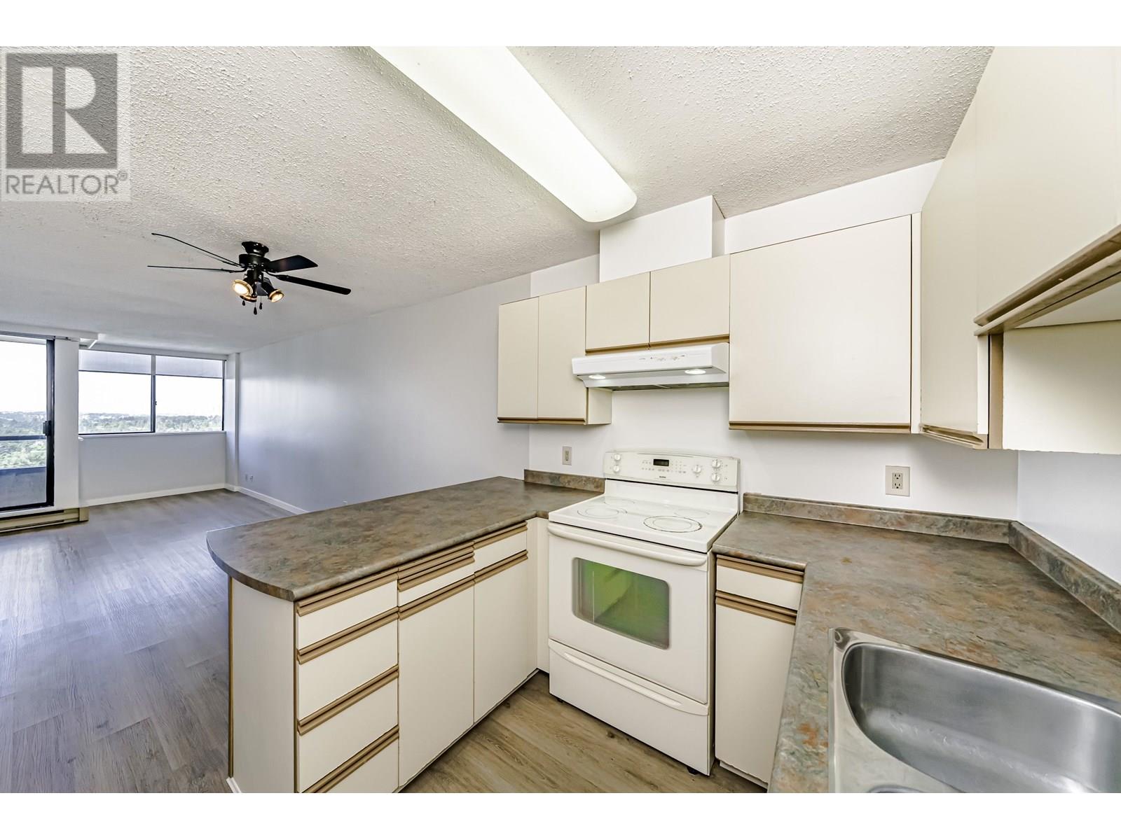 Photo 17 of 2205 3970 Carrigan Court, Burnaby BC