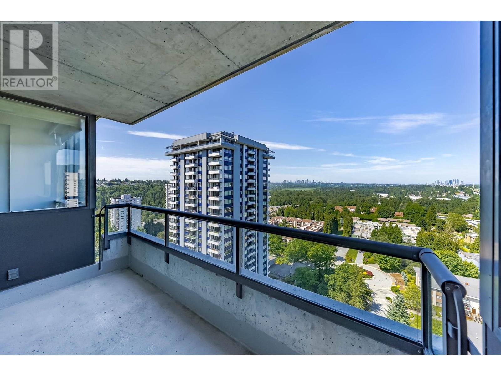 Photo 2 of 2205 3970 Carrigan Court, Burnaby BC