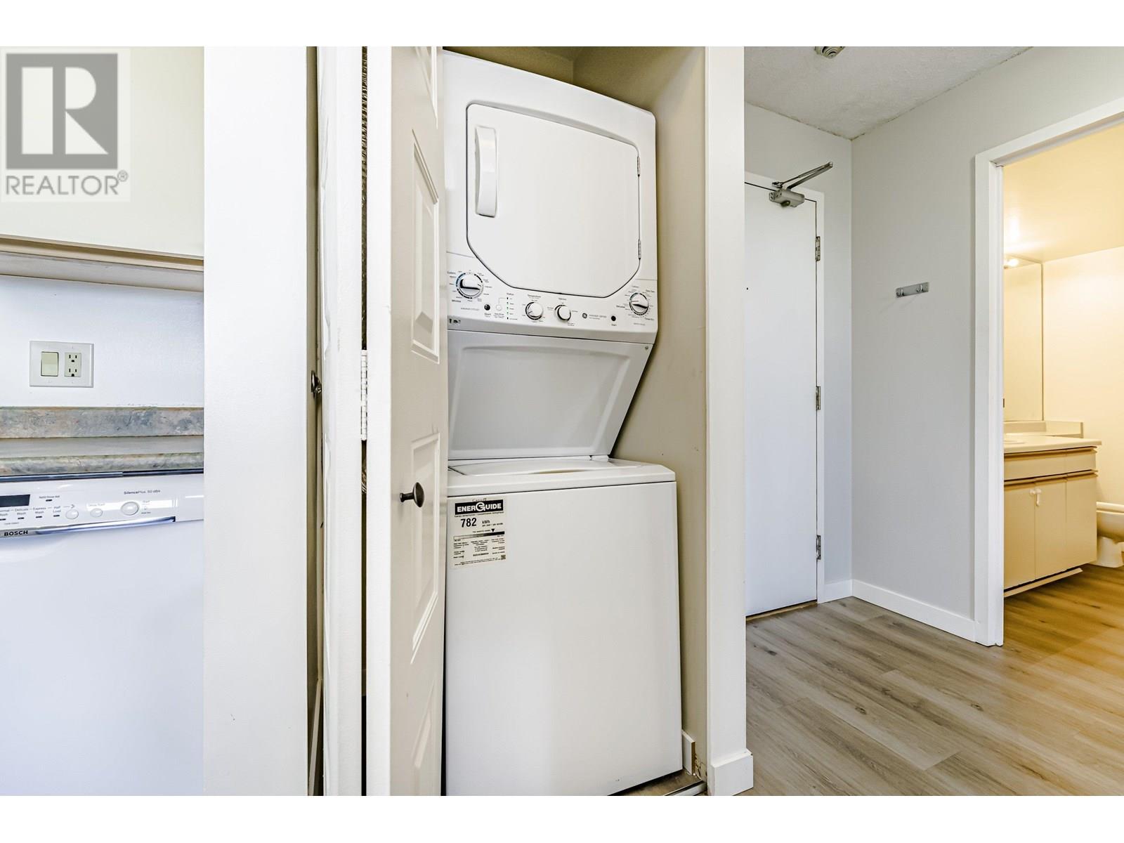 Photo 24 of 2205 3970 Carrigan Court, Burnaby BC