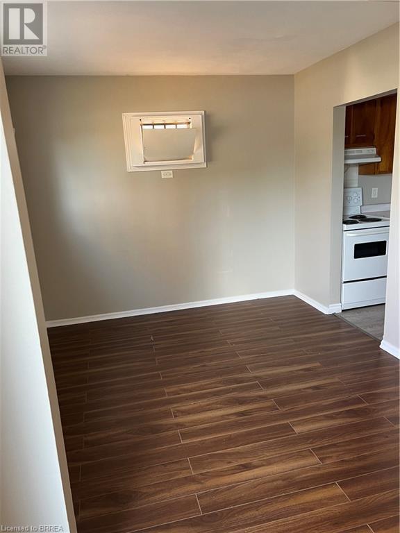 Photo 4 of 111 Murray Street, Brantford ON