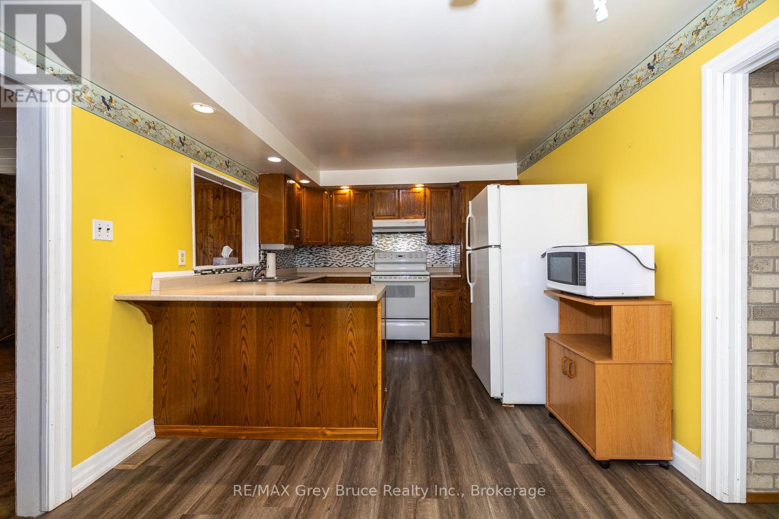 Photo 14 of 1881 6th Avenue E, Owen Sound ON