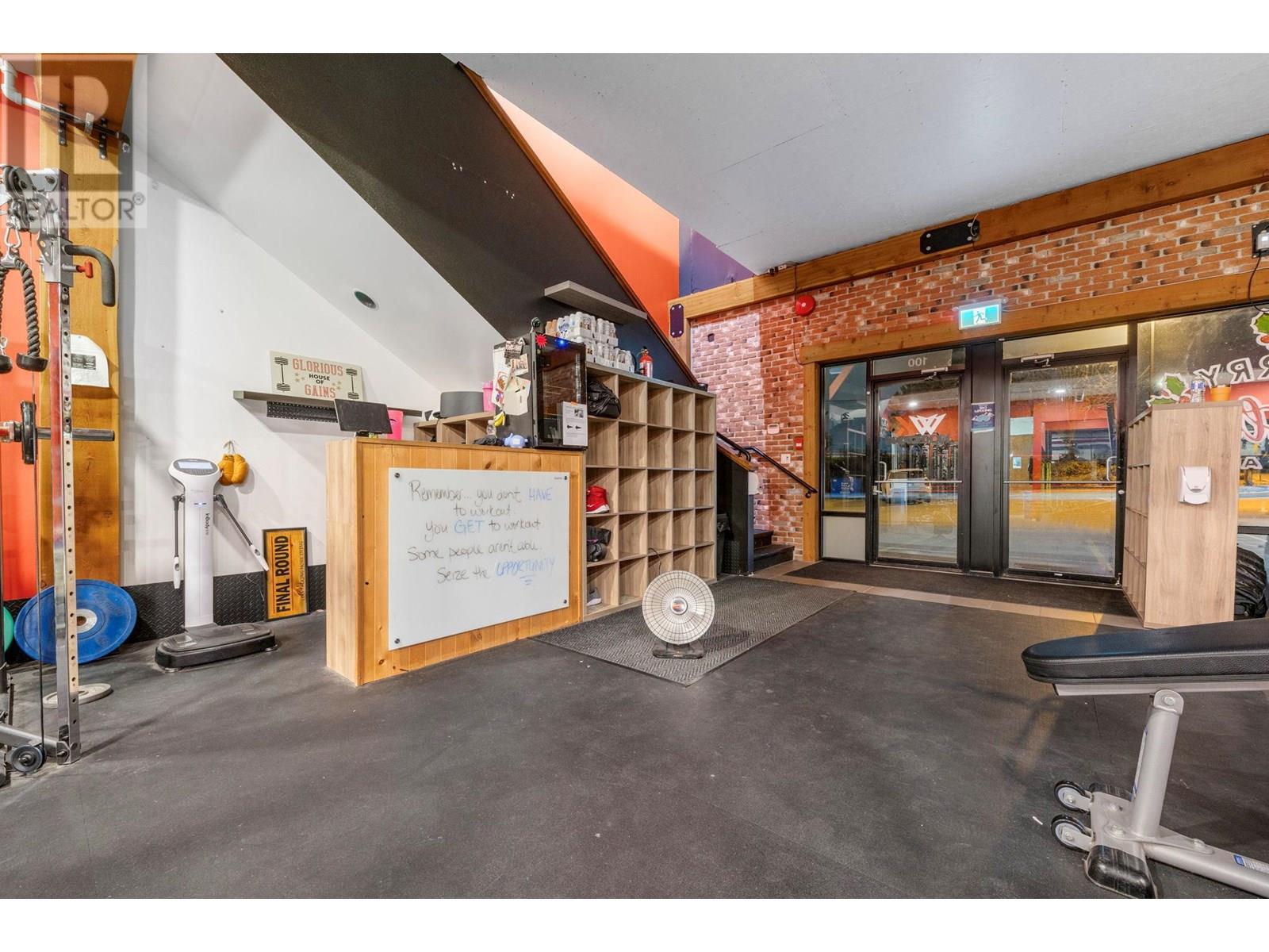 100 2476 Westlake Road, West Kelowna