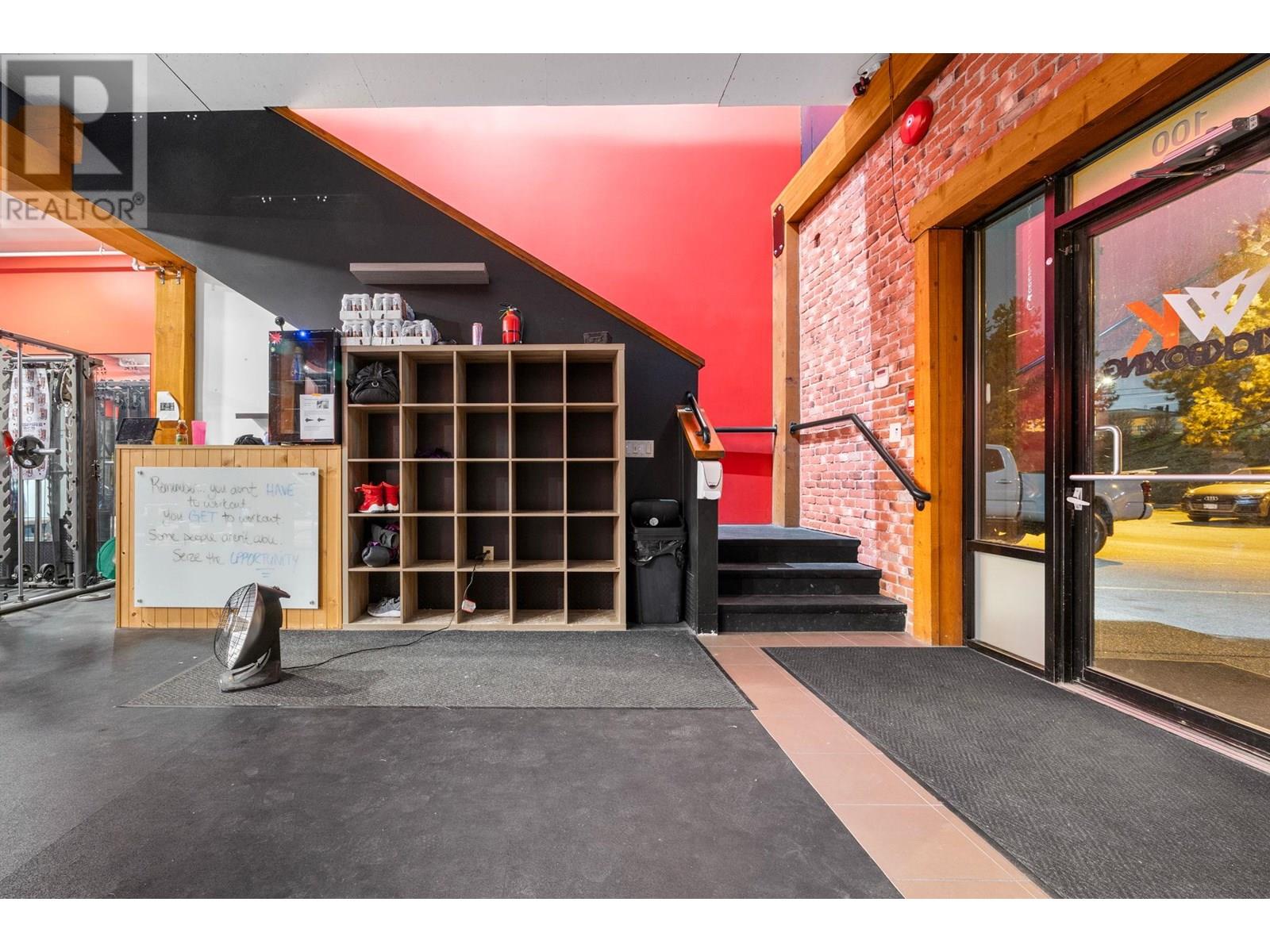 100 2476 Westlake Road, West Kelowna
