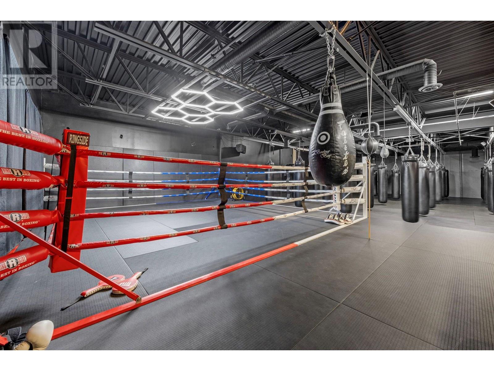 100 2476 Westlake Road, West Kelowna