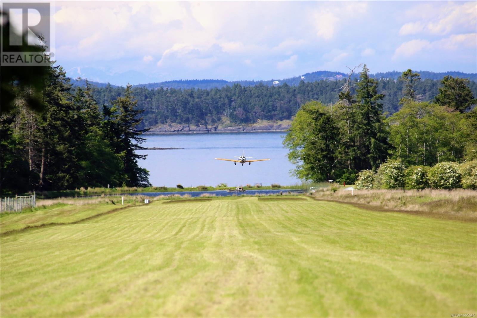  1304 Greenleaf Lane, Sidney Island