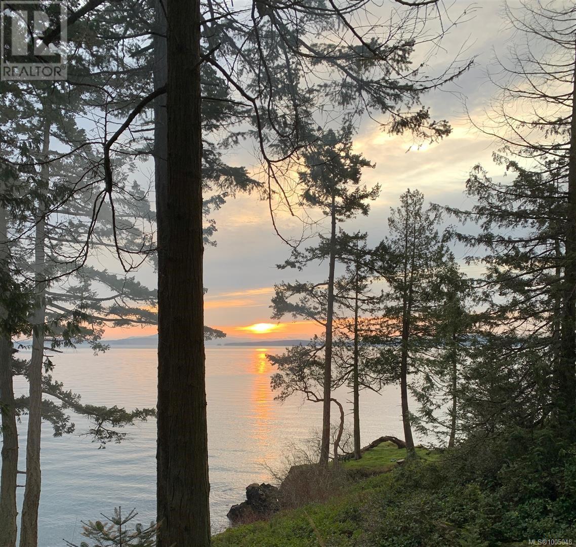  1304 Greenleaf Lane, Sidney Island
