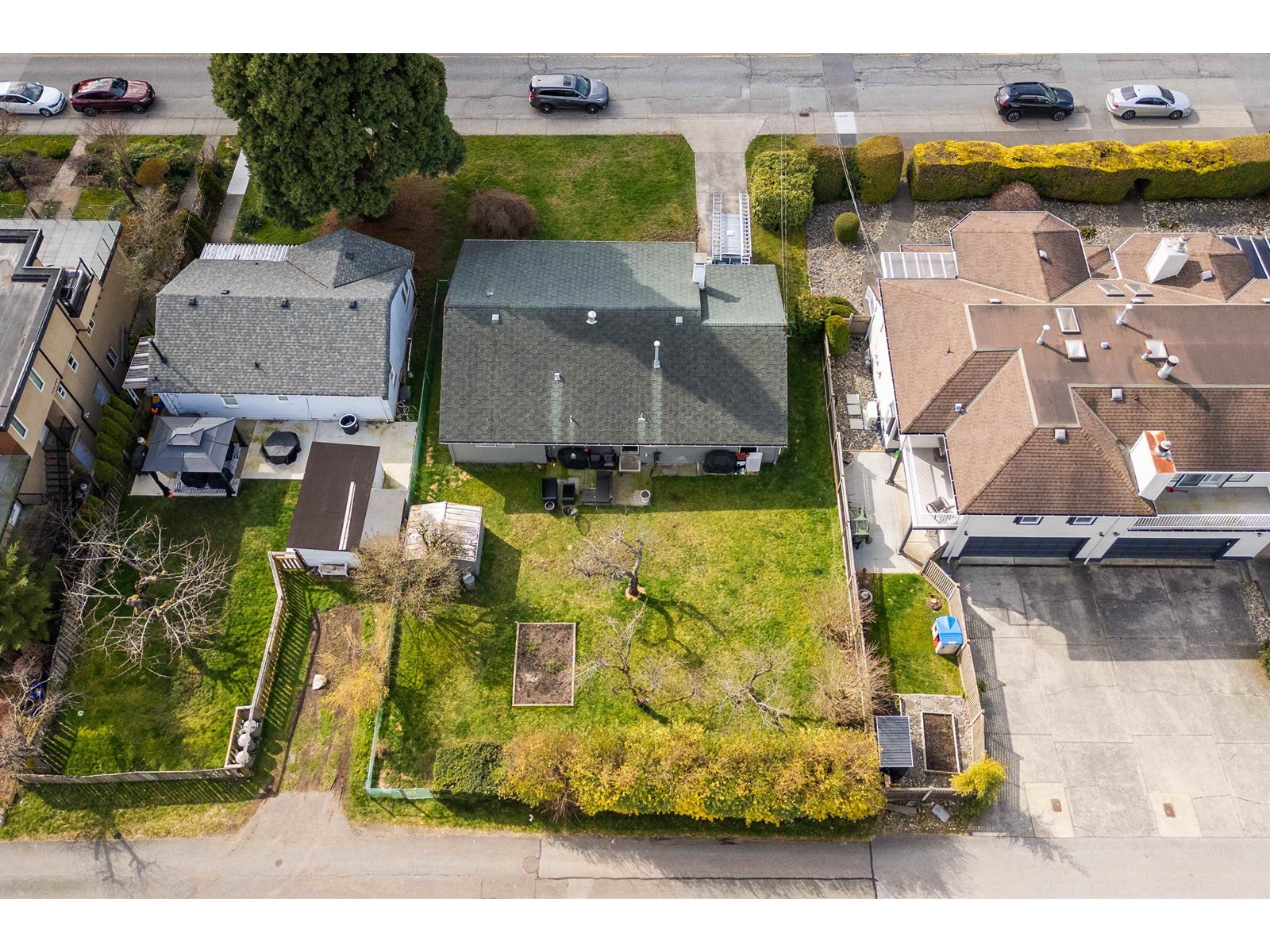 Photo 28 of 15365 Pacific Avenue, White Rock BC