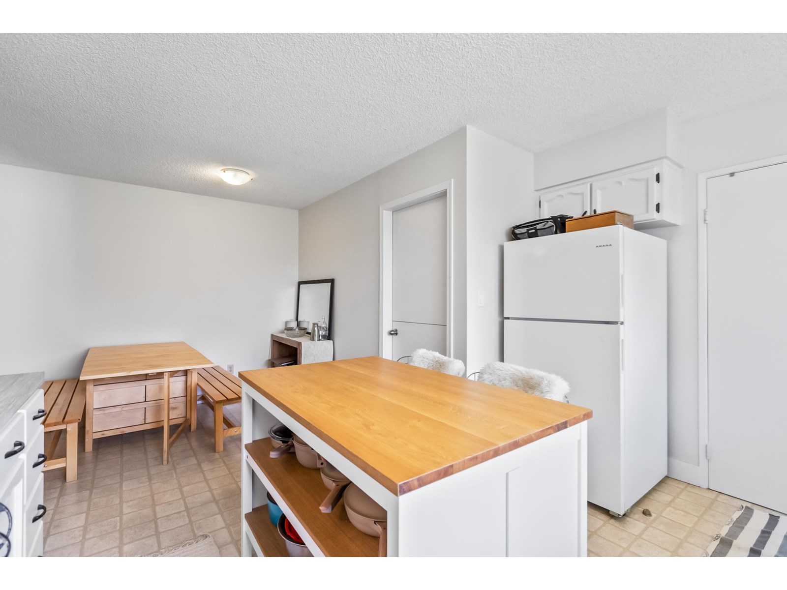 Photo 14 of 15365 Pacific Avenue, White Rock BC