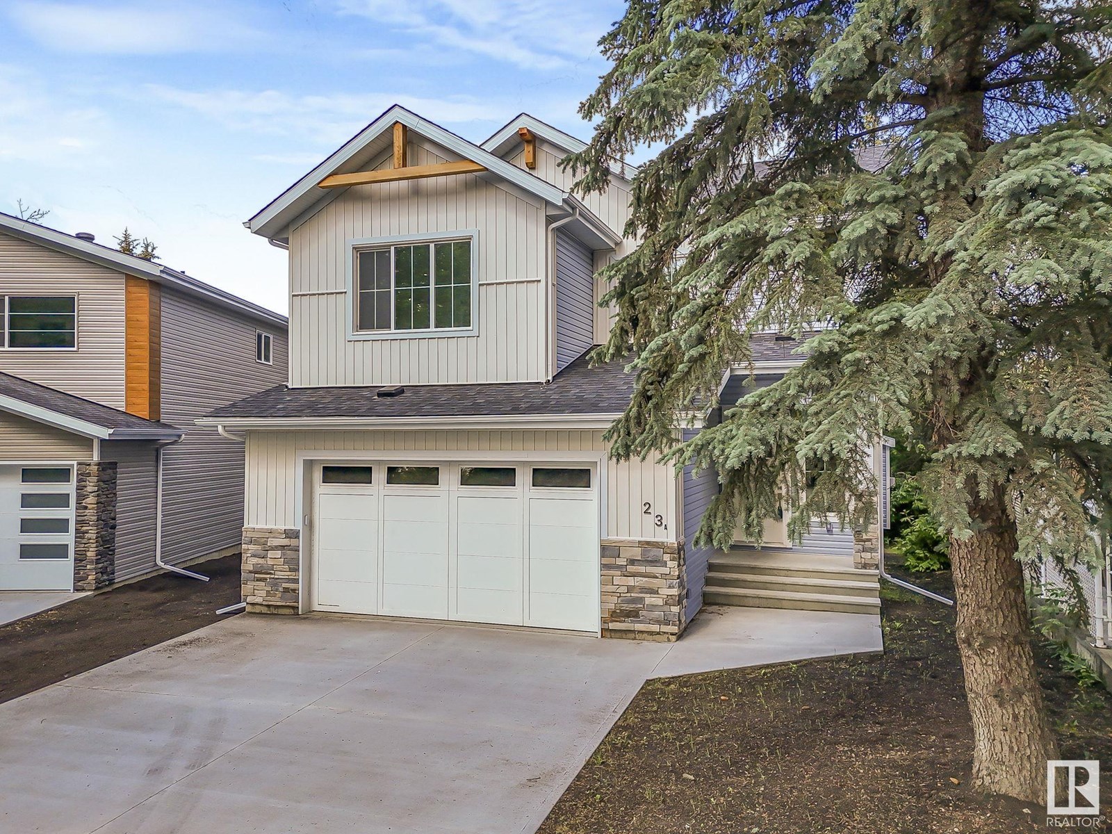 Photo 2 of 23 A Sable Cr, St Albert AB