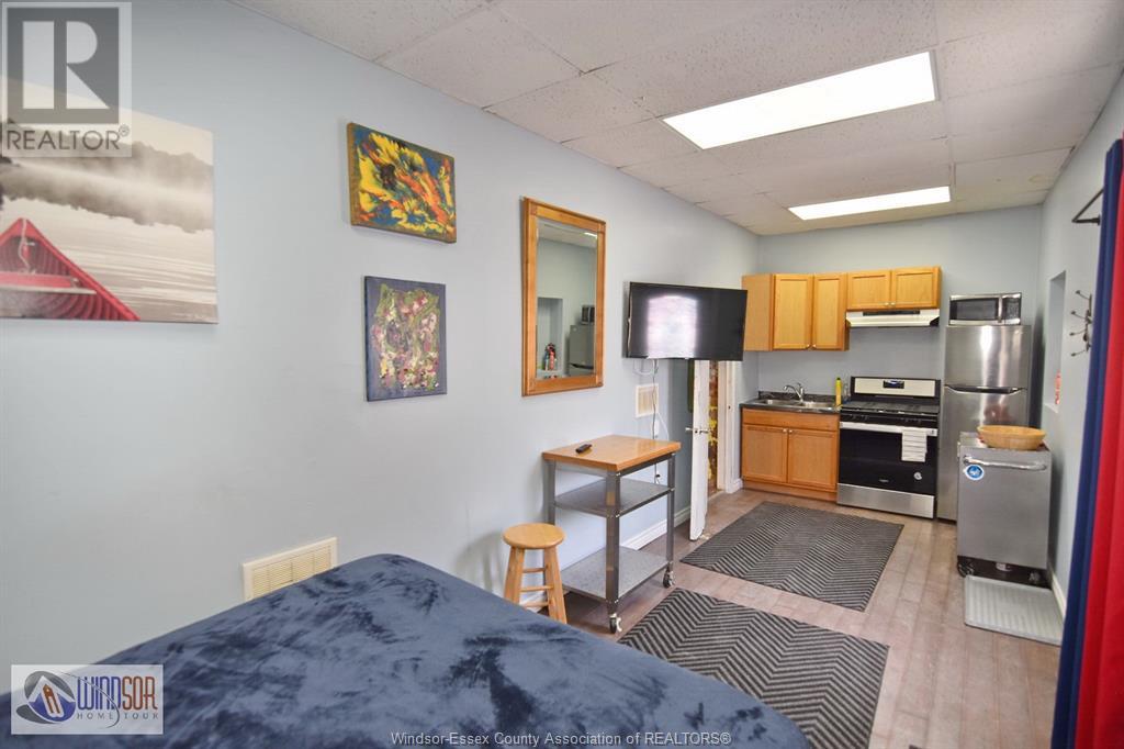Photo 8 of 1453 55 Wyandotte Street East, Windsor ON