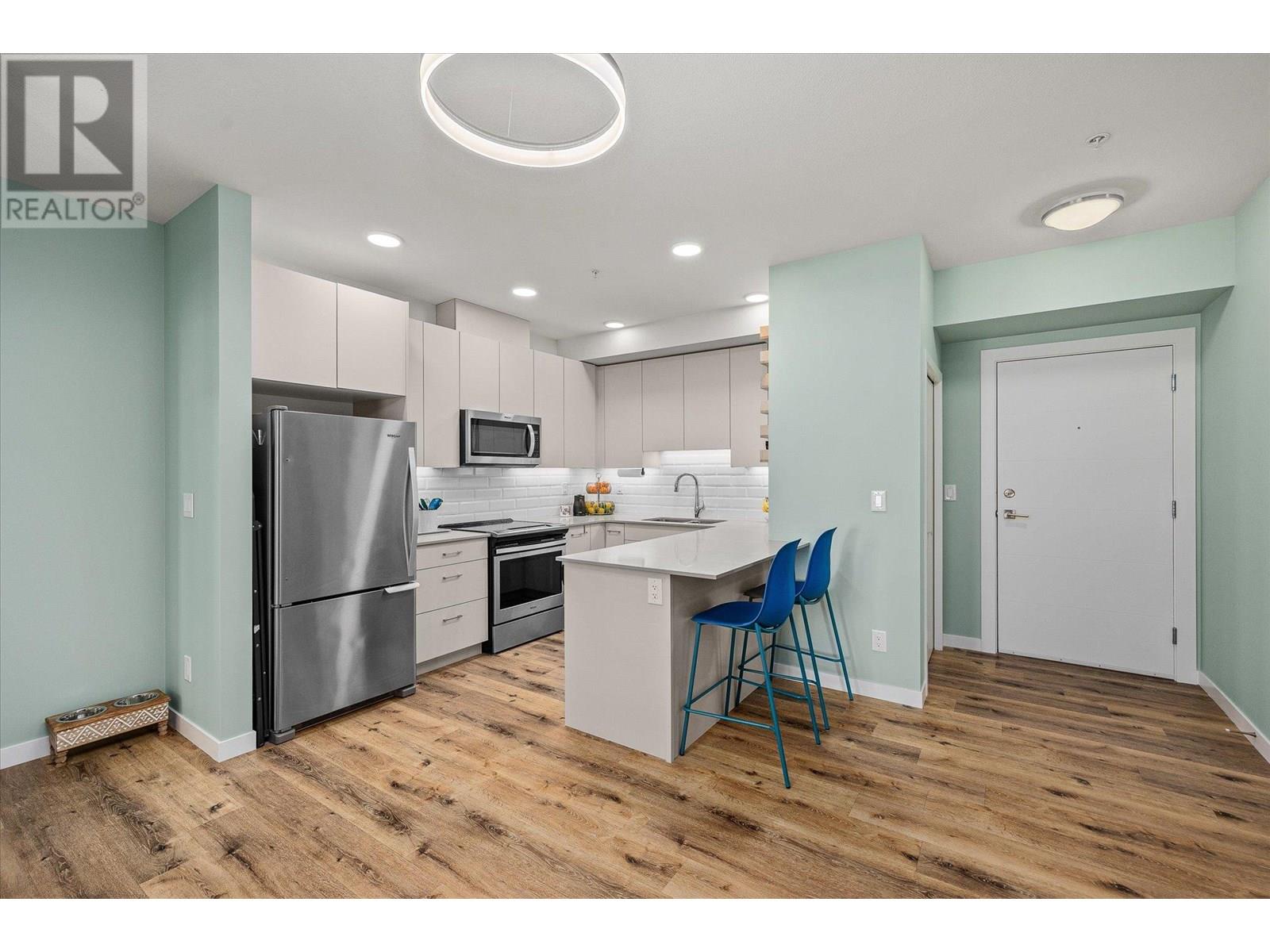 313 722 Valley Road, Kelowna