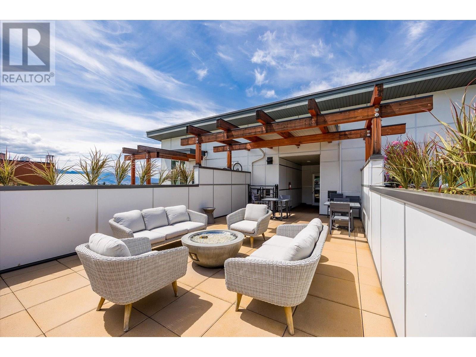 313 722 Valley Road, Kelowna