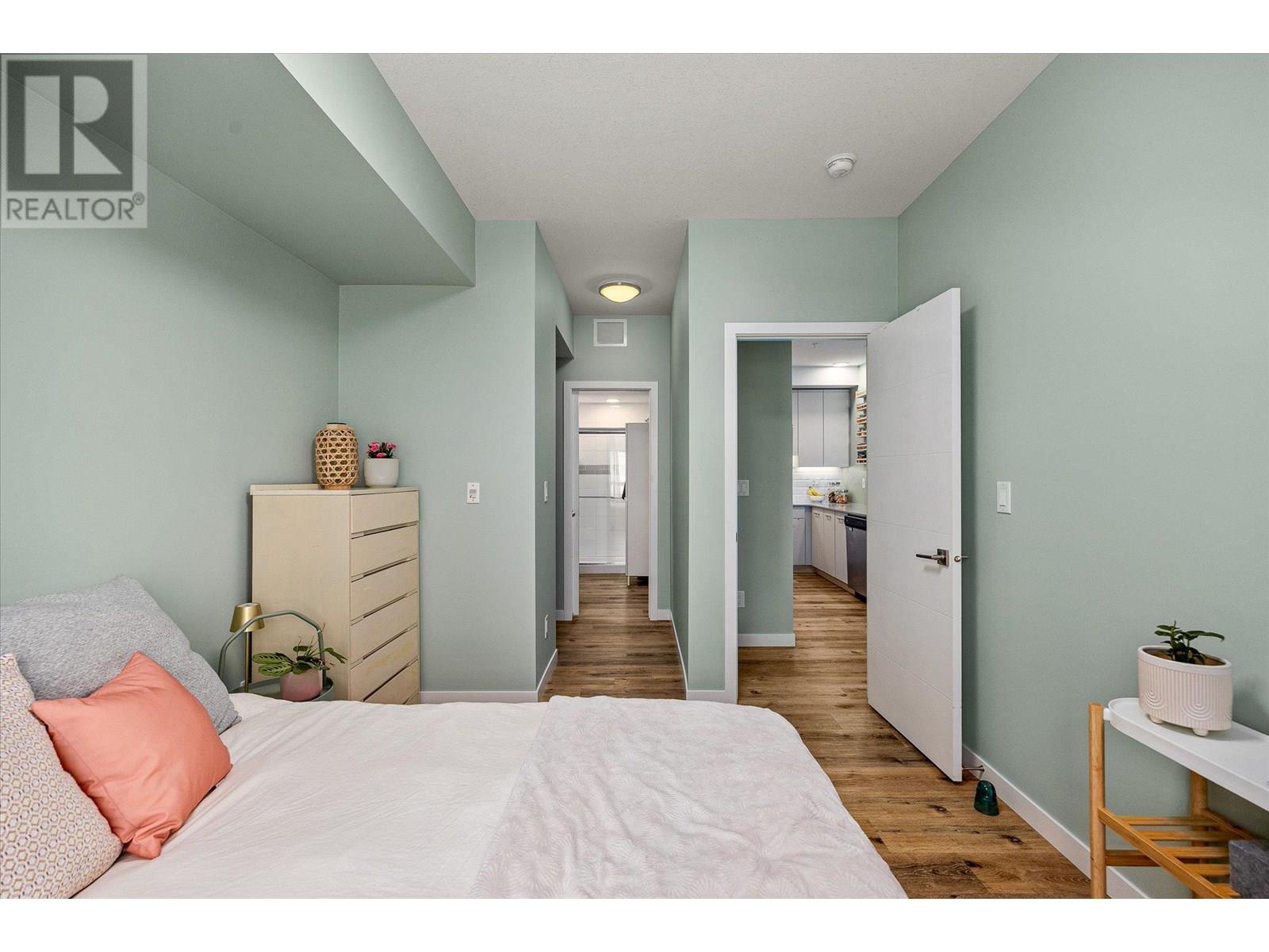 313 722 Valley Road, Kelowna