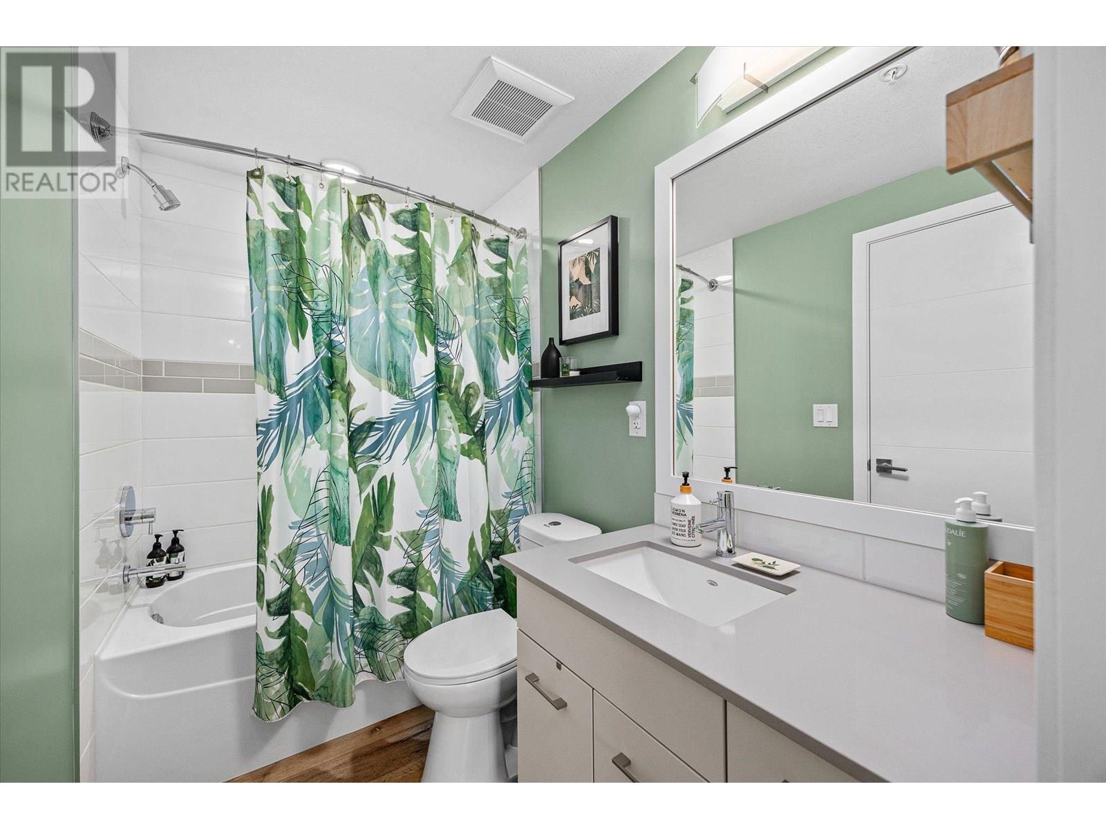 313 722 Valley Road, Kelowna