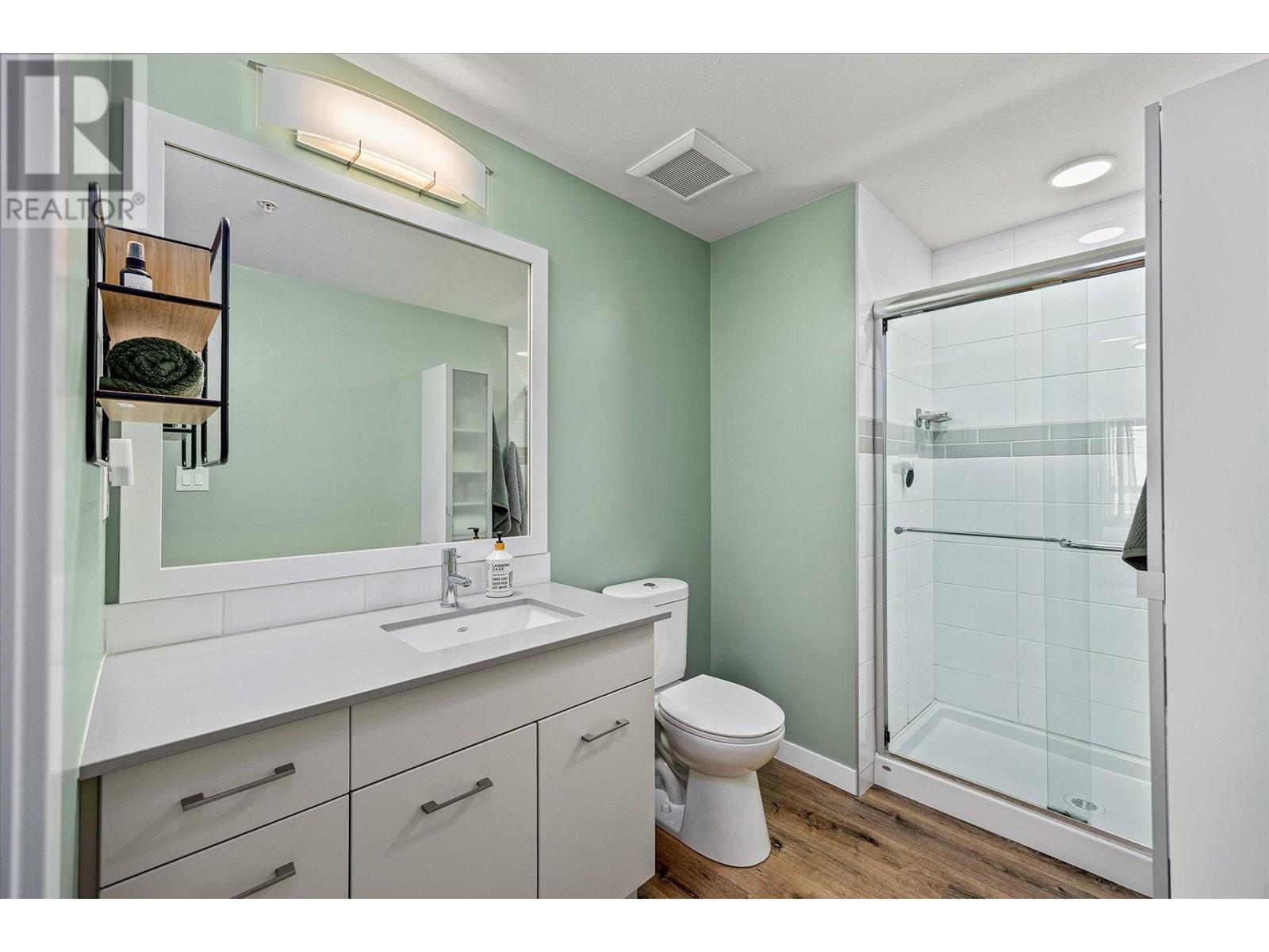 313 722 Valley Road, Kelowna