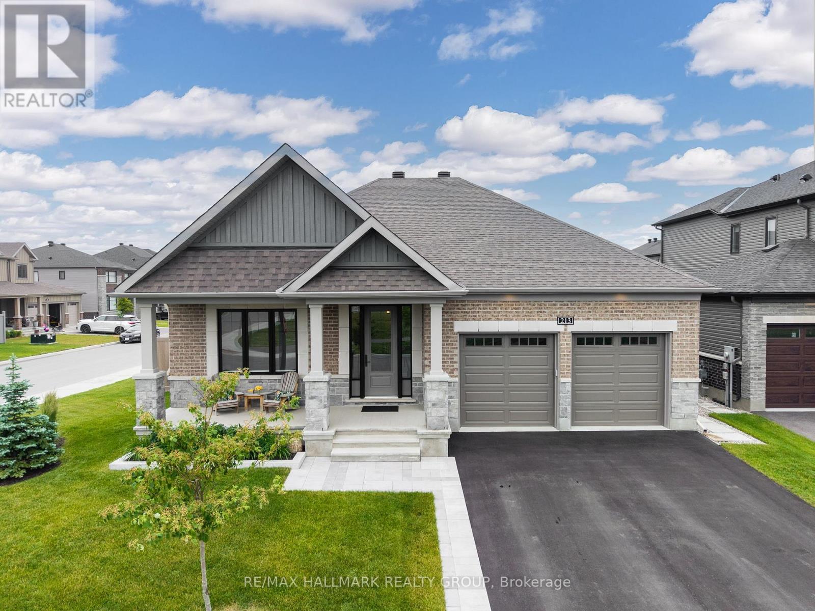 Located in Mahogany community, Manotick