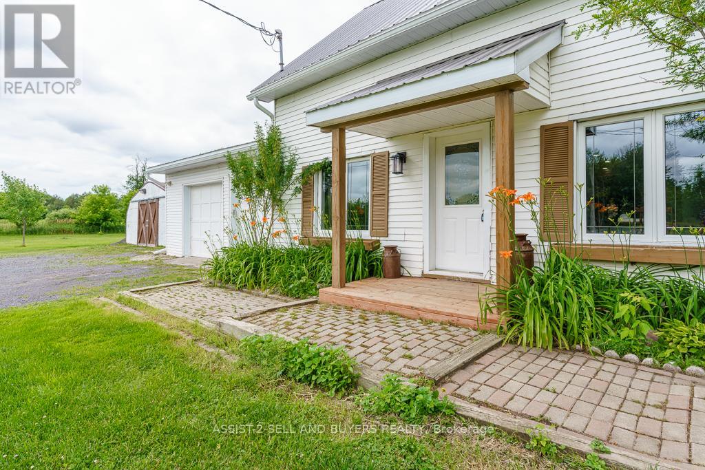 Photo 1 of 18485 Kenyon Conc Rd 5 Road, North Glengarry ON