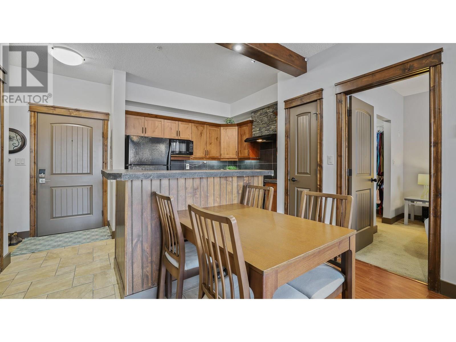 Photo 5 of 7495 Columbia Avenue Unit 1104, Radium Hot Springs BC