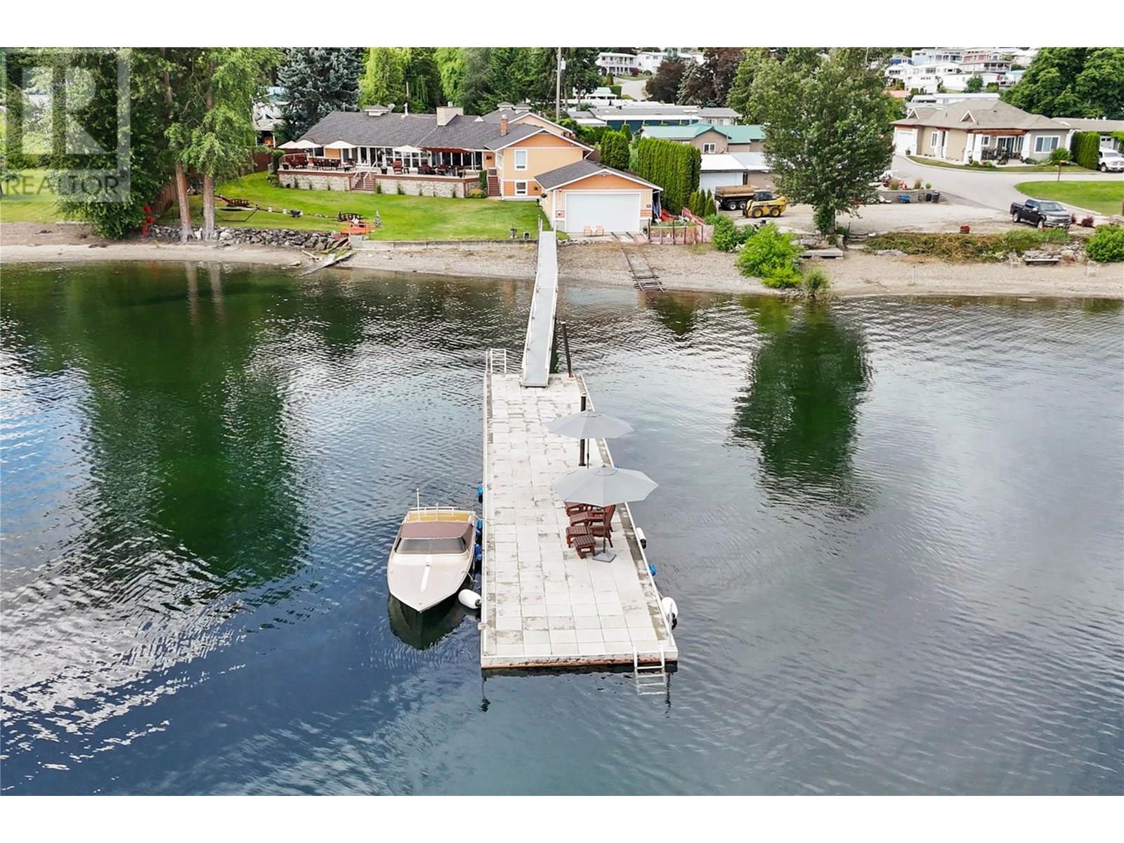 Photo 62 of 957 Garroway Road, Sorrento BC