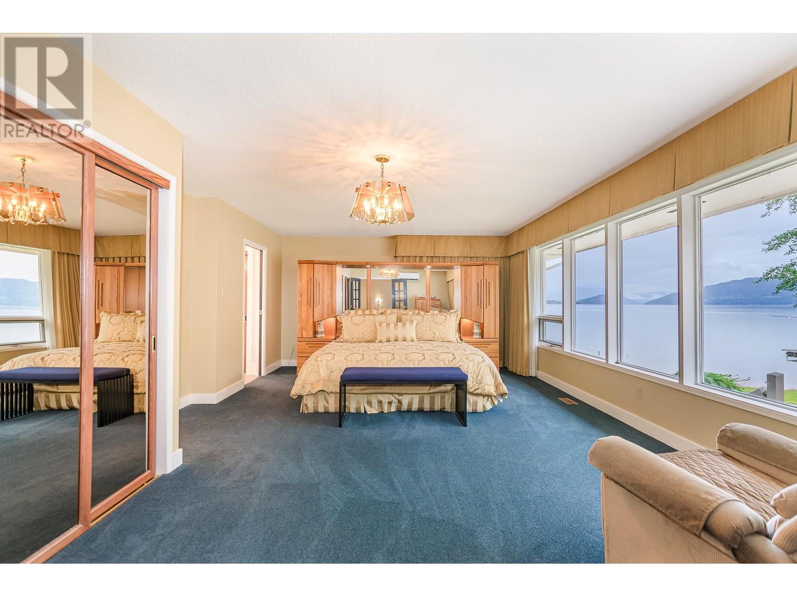 Photo 10 of 957 Garroway Road, Sorrento BC