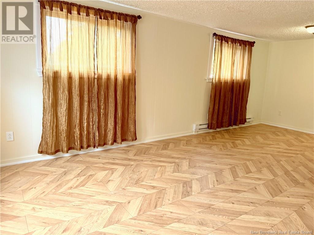 2 DRISCOLL LANE - 25