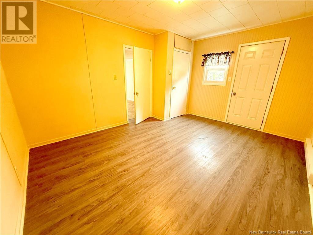 2 DRISCOLL LANE - 21