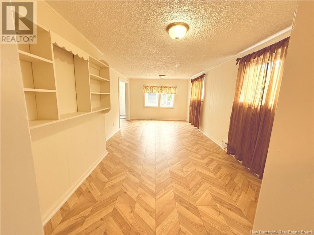 2 DRISCOLL LANE - 23