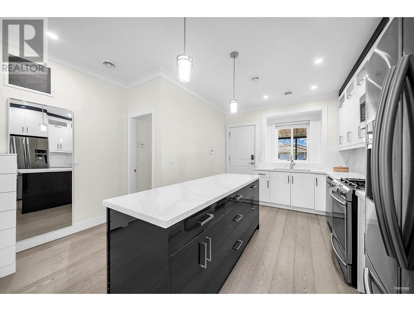 Photo 17 of 4078 Boundary Road, Burnaby BC