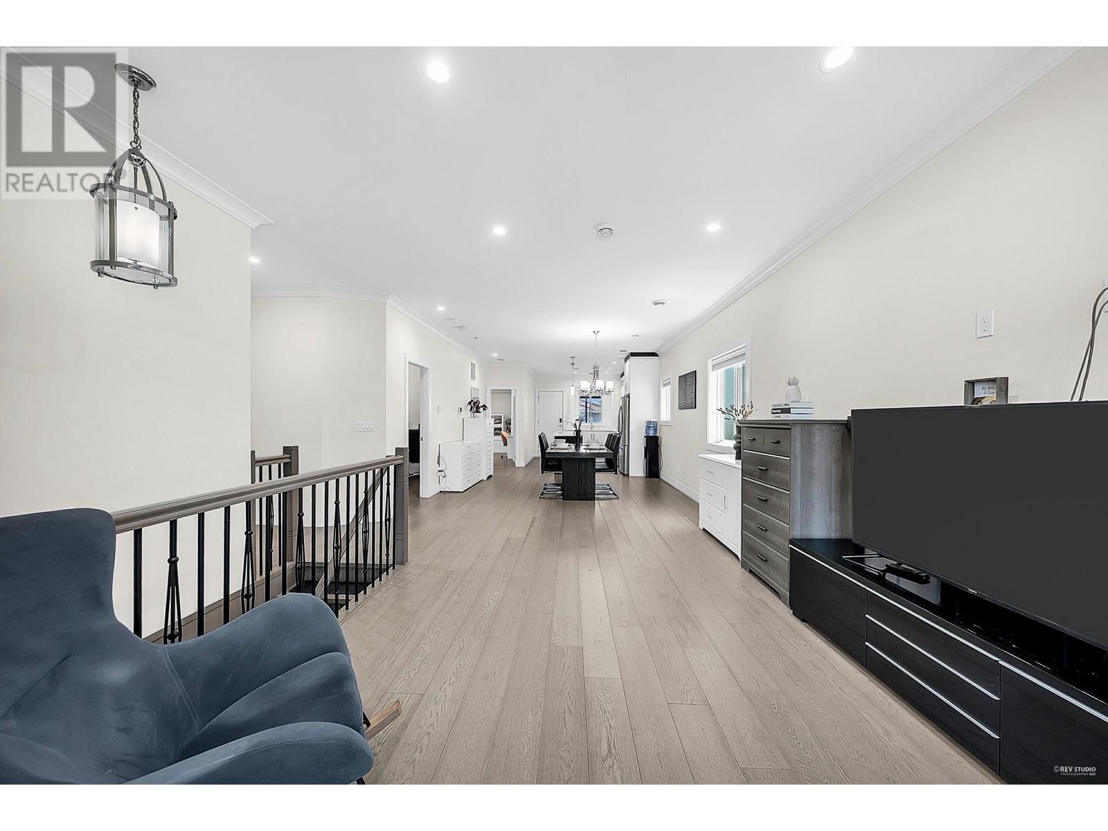 Photo 7 of 4078 Boundary Road, Burnaby BC