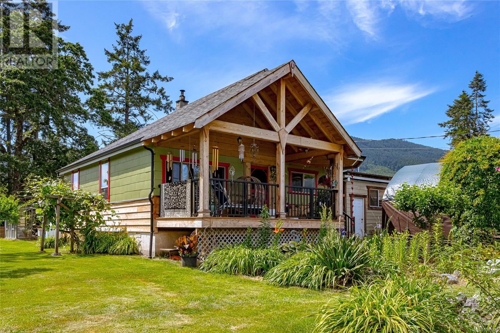 Photo 3 of 6752 Somenos Rd, Duncan BC