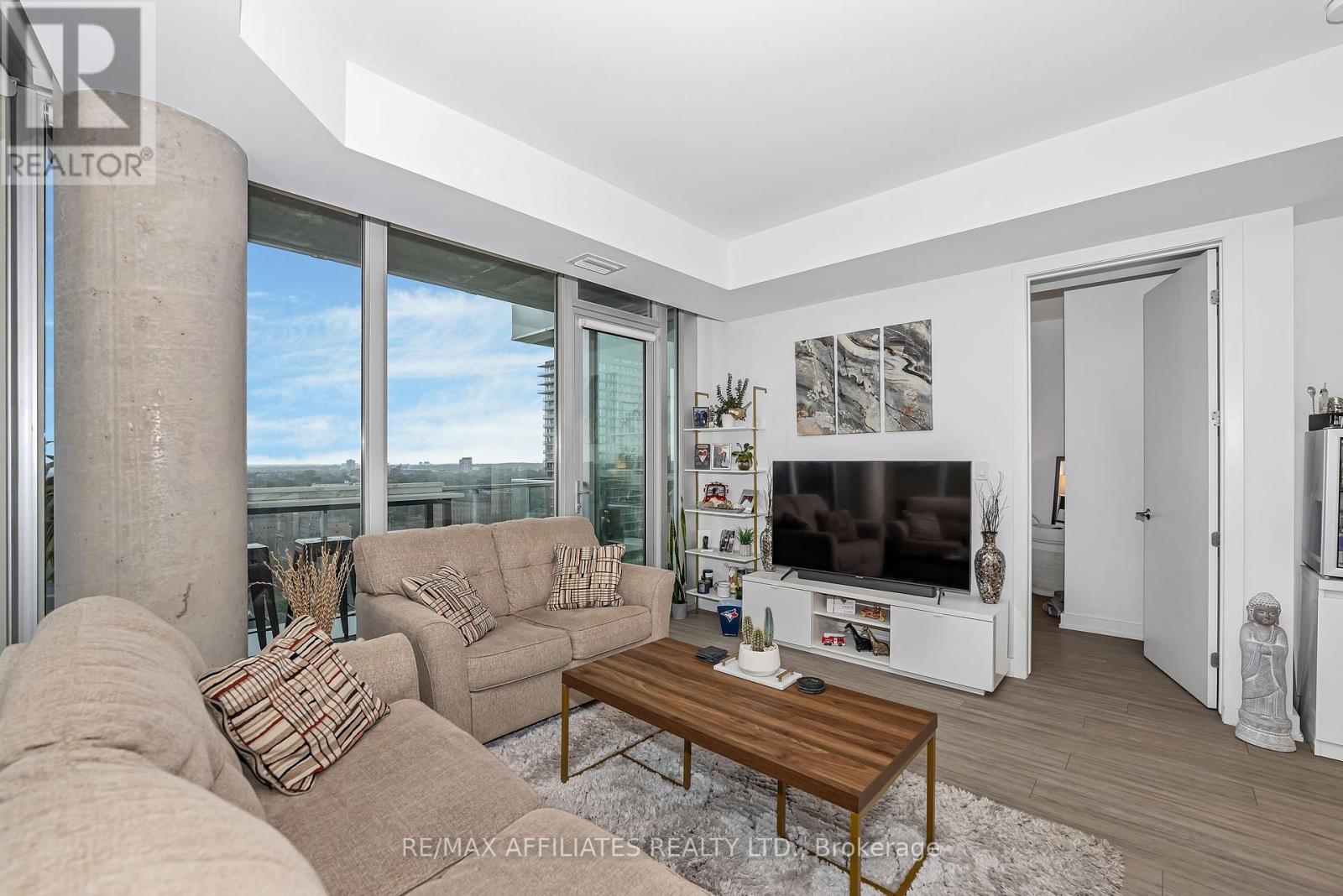 Photo 10 of 1807 111 Champagne Avenue S, Ottawa ON
