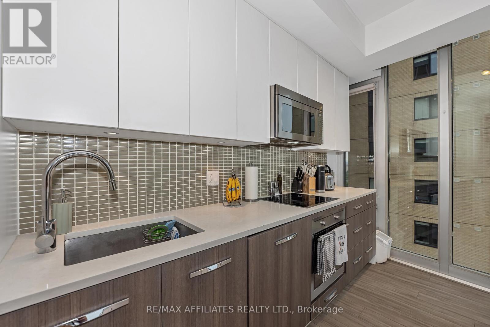 Photo 9 of 1807 111 Champagne Avenue S, Ottawa ON