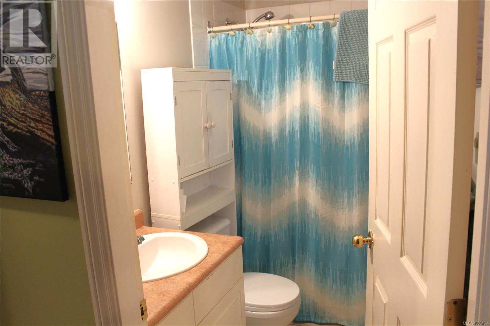 Single Family House for Sale in  St. Charles St Victoria 