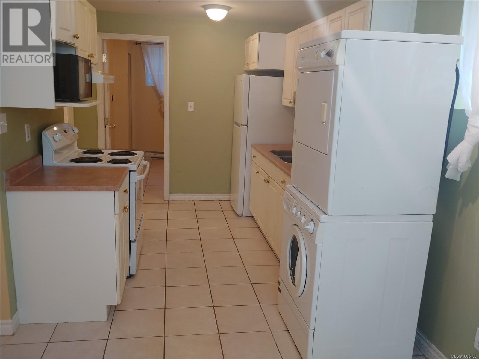 Single Family House for Sale in  St. Charles St Victoria 