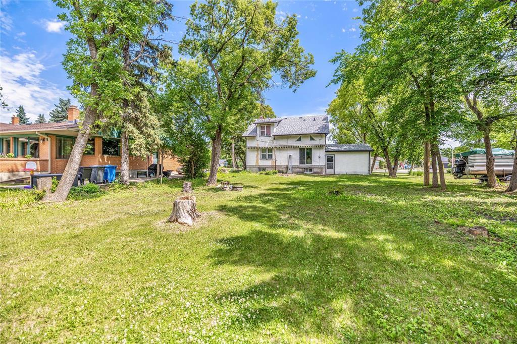 Photo 32 of 224 Dunkirk Drive, Winnipeg MB