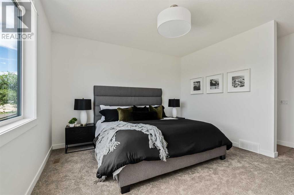 Single Family House for Sale in  Sovereign Heights SW Shaganappi Calgary 