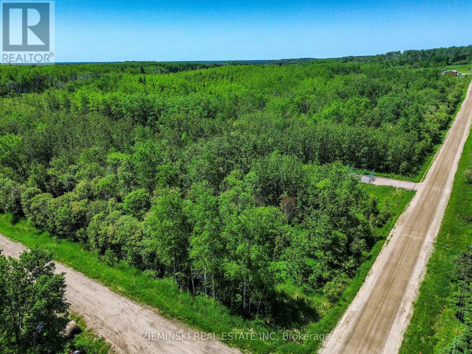 Photo 5 of 1319 Biglow Road, Iroquois Falls ON