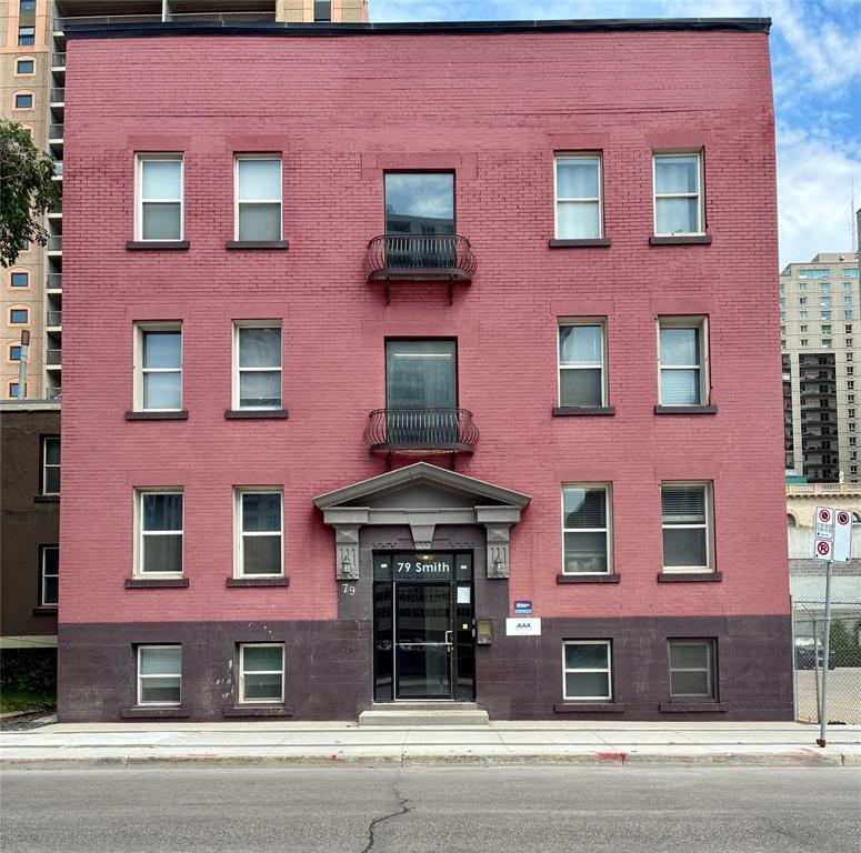 Photo 1 of 16 79 Smith Street, Winnipeg MB