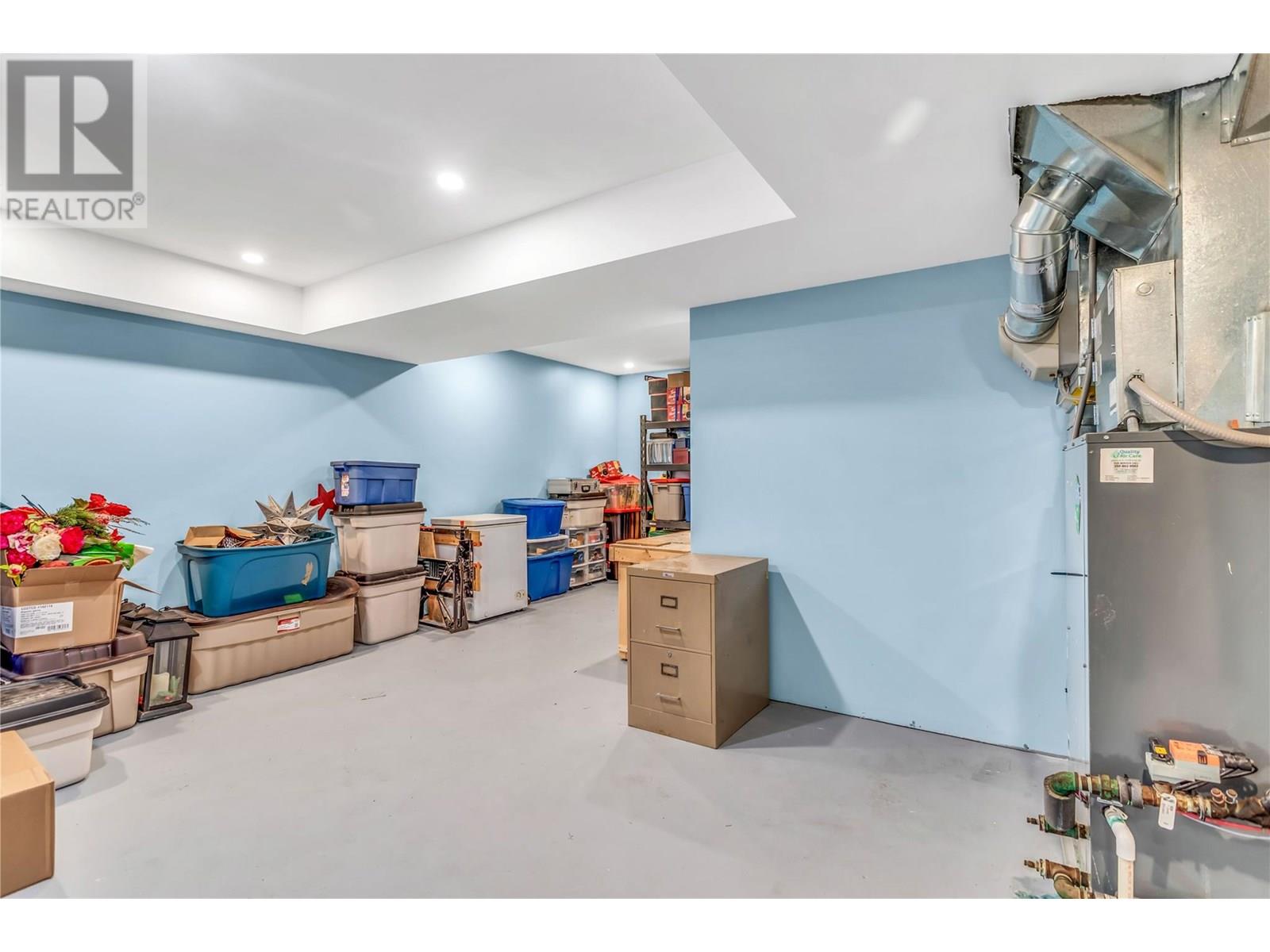 105 4450 GORDON Drive, Kelowna