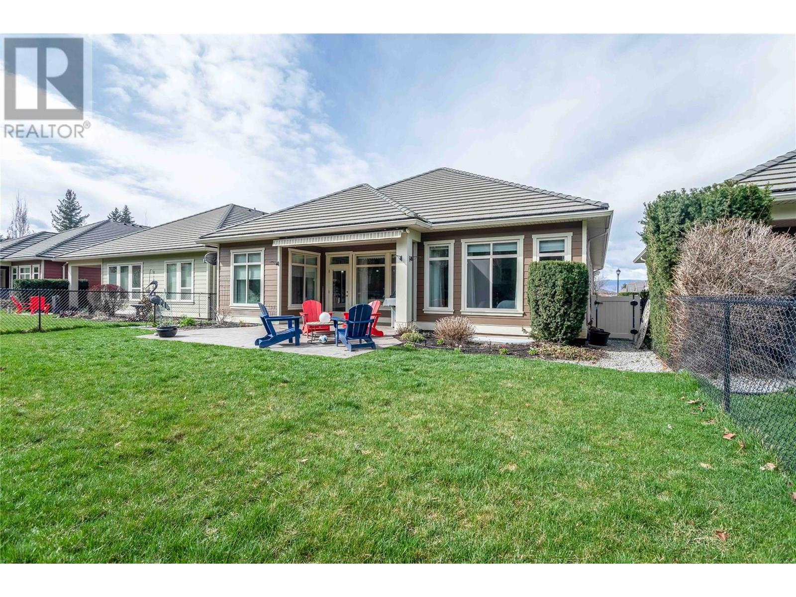 105 4450 GORDON Drive, Kelowna