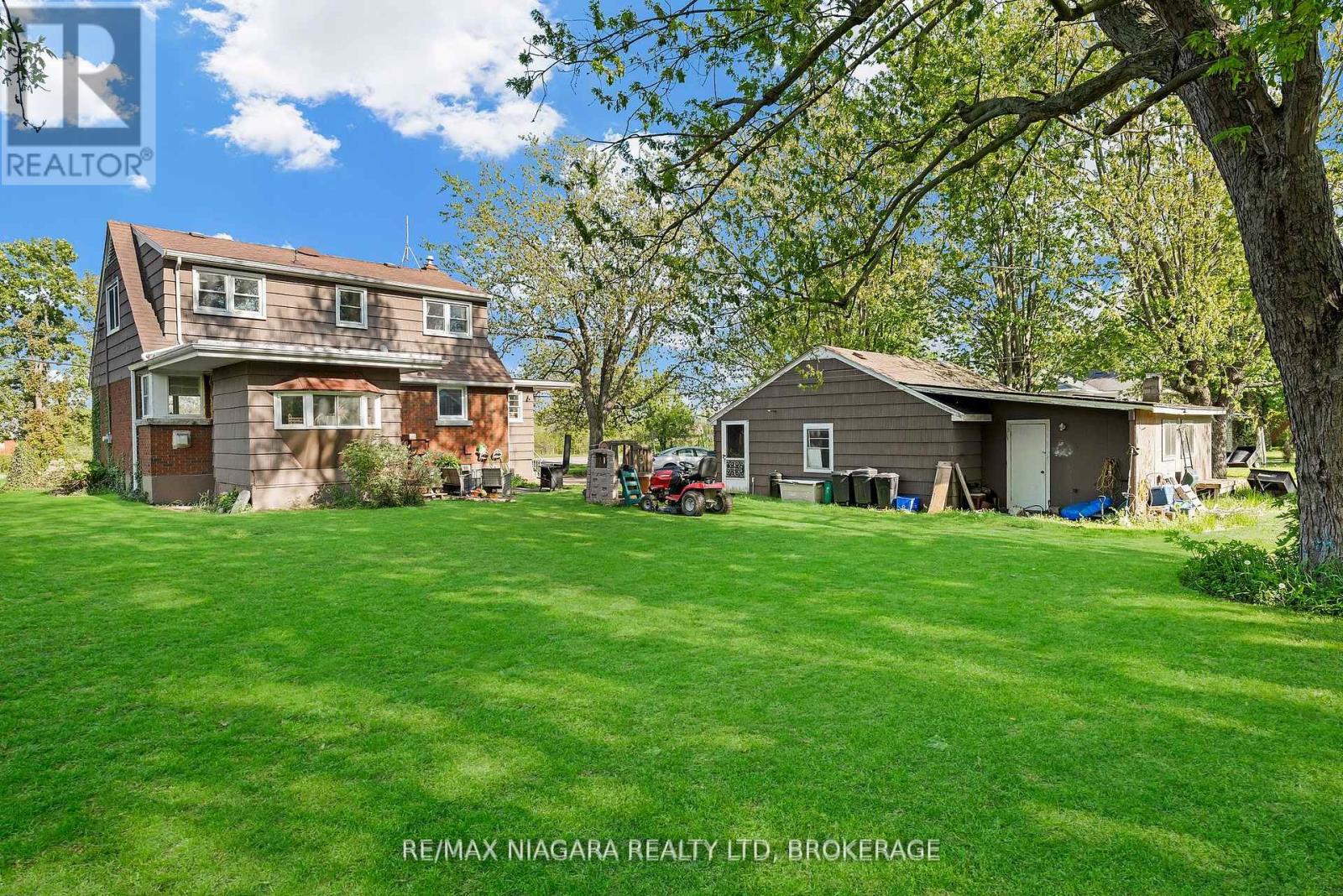 Photo 16 of 958 Silver Bay Road, Port Colborne ON