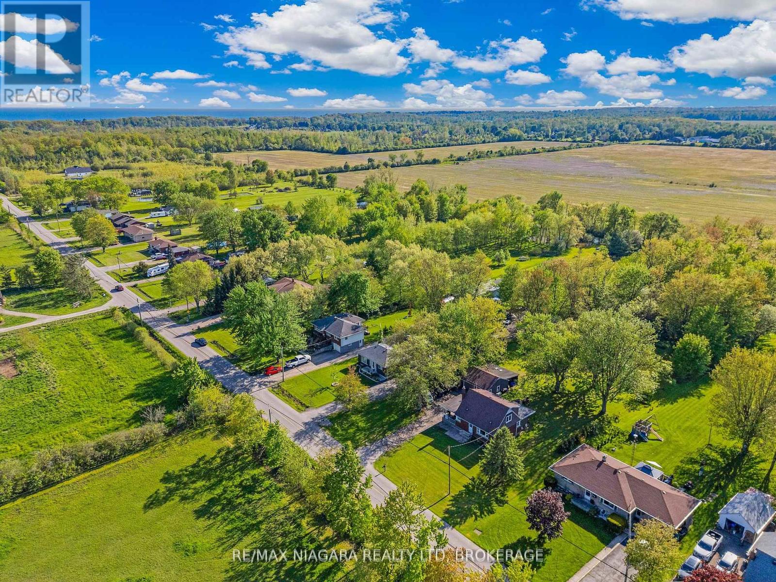 Photo 19 of 958 Silver Bay Road, Port Colborne ON